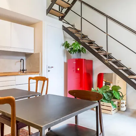 Bed & Breakfast Torre Tolomei Trastevere 4*